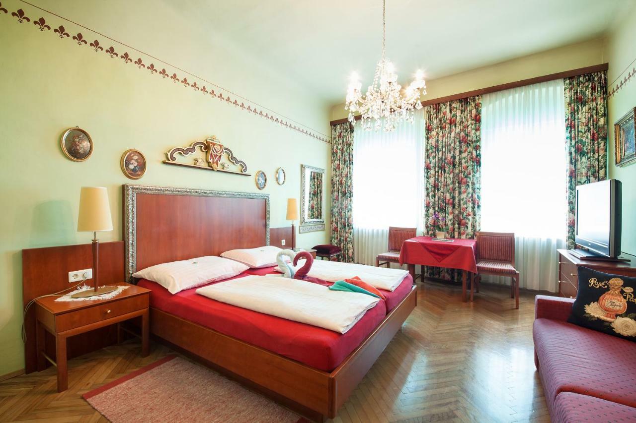 Hotel Alte Post Krems Exteriör bild