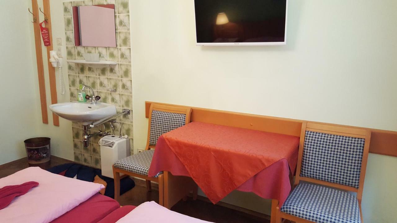 Hotel Alte Post Krems Exteriör bild