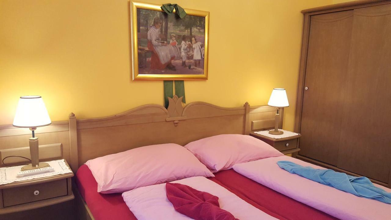 Hotel Alte Post Krems Exteriör bild