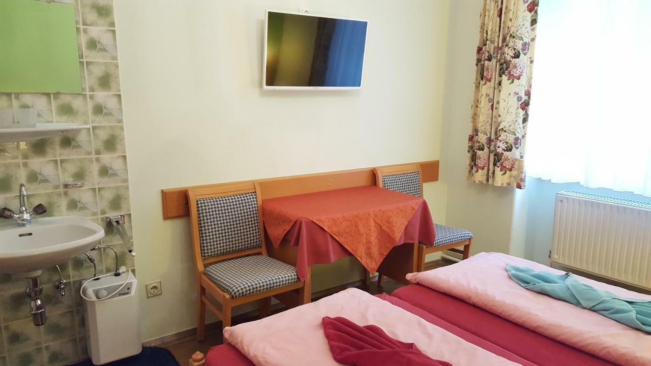 Hotel Alte Post Krems Exteriör bild