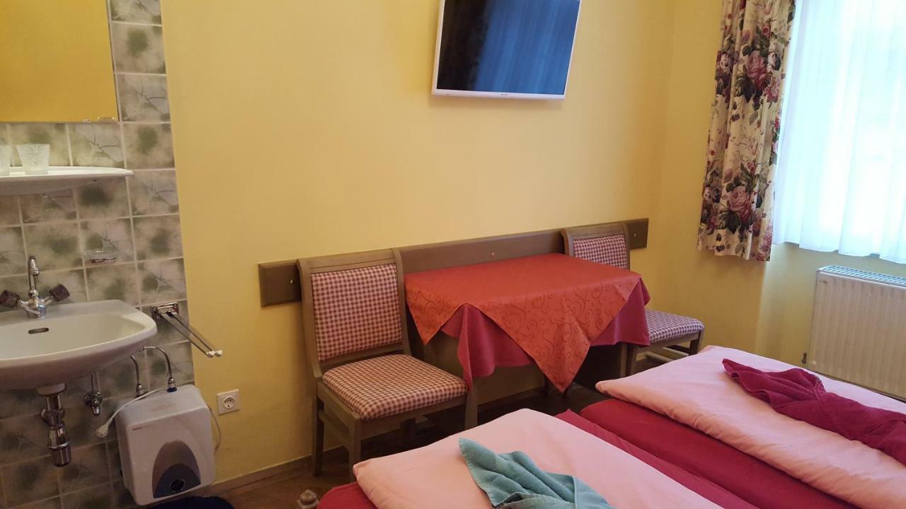 Hotel Alte Post Krems Exteriör bild